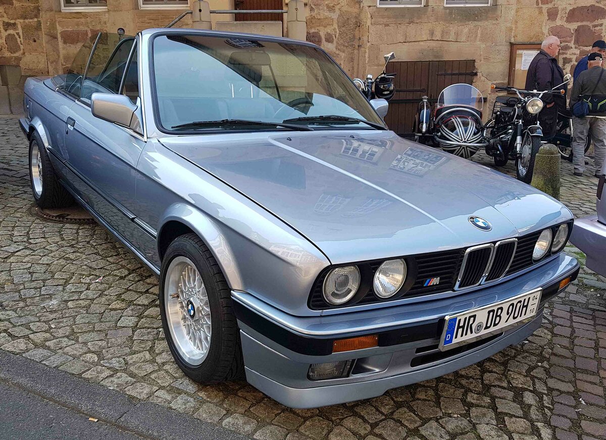 =BMW Cabrio, gesehen bei der Oldtimerausstellung in Spangenberg, 05-2023