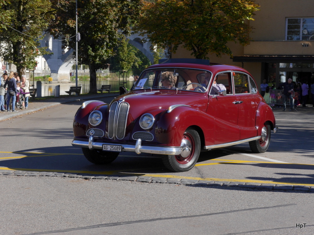 BMW Oldtimer unterwegs in Bremgarten AG am 18.10.2014