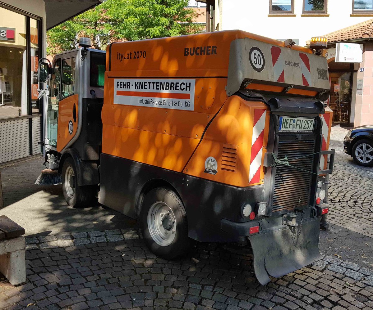 =Bucher Citycat 2020 von FEHR-KNETTENBRECH unterwegs in Hünfeld im Juli 2020