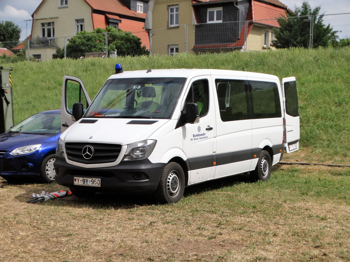 Bundeswehr Mercedes Benz Sprinter am 16.06.17 auf dem Hessentag in Rüsselsheim