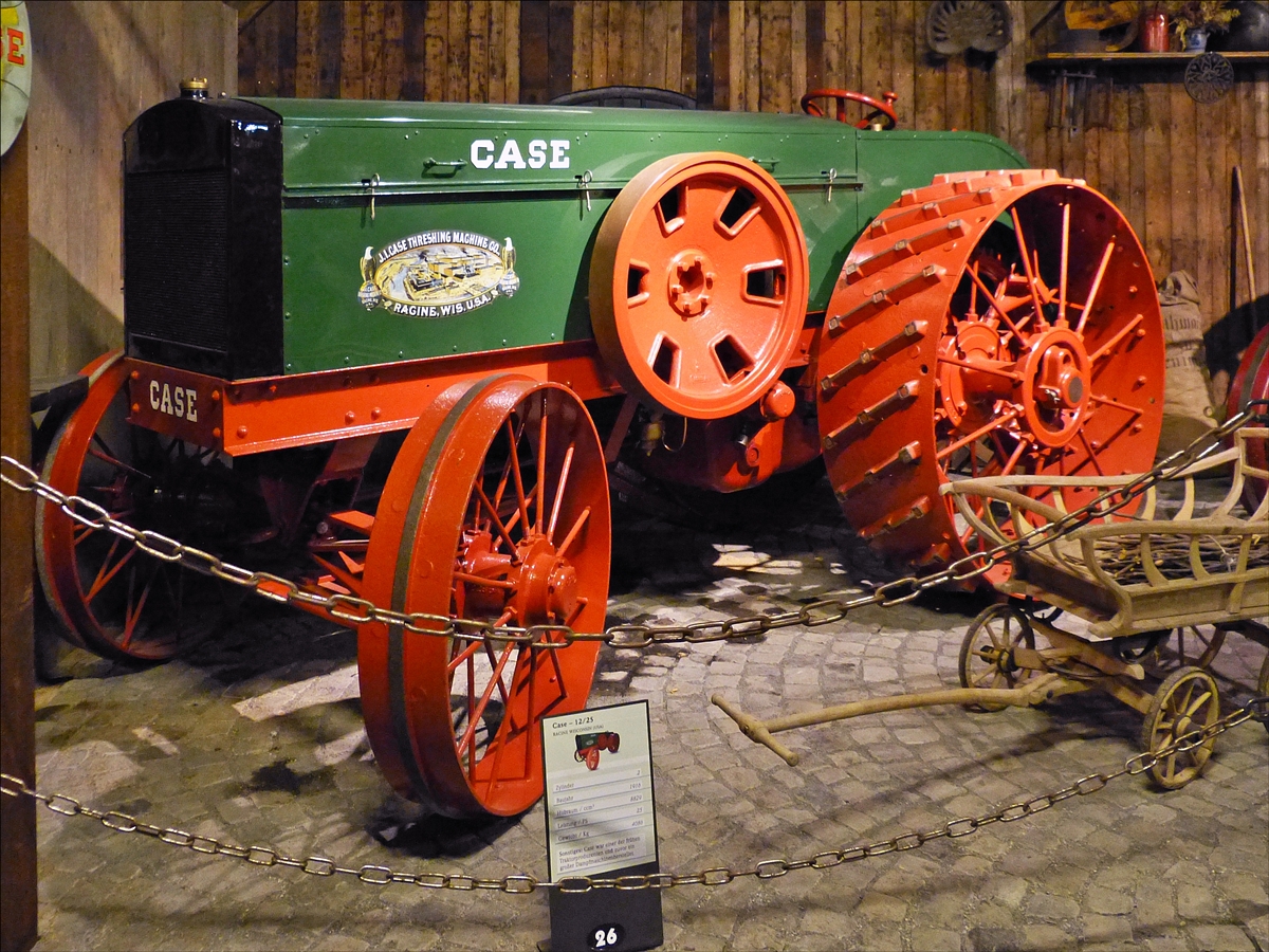 .Case 12/25  Bj 1916, 2 Zylinder Motor mit 8829 ccm und 25 PS, dieser trecker wiegt 4086 Kg, ausgestellt im Auto & Traktor Museum Gebhardsweiler.  07.09.2017  