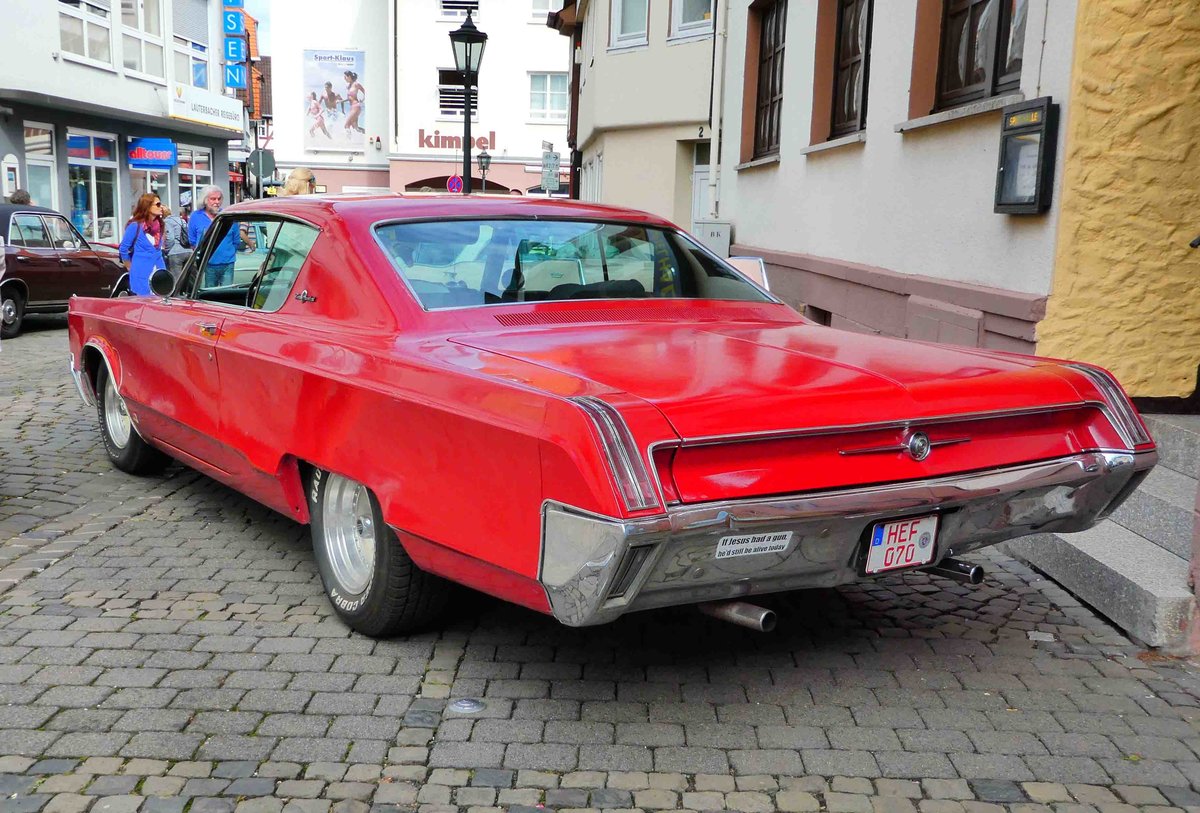 =Chrysler 300, Bj. 1967, 5200 ccm, 250 PS, ausgestellt beim Sockenmarkt in Lauterbach, 09-2018
