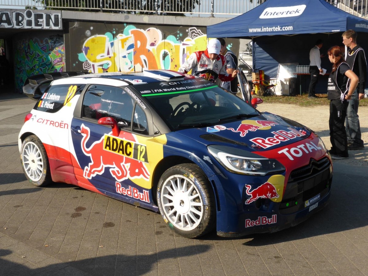 Citroen DS 3 WRC (Stéphane Lefebvre / Stéphane Prevot) im Servicepark der Deutschland-Rallye, 23.08.2015