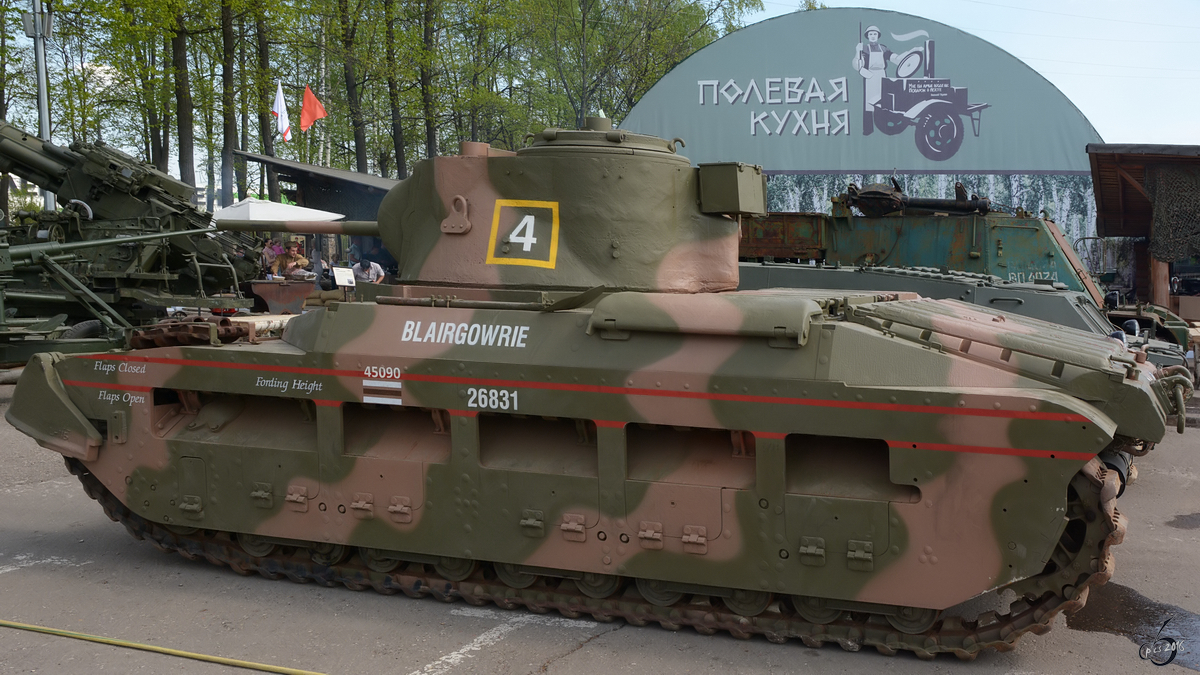 Der britische Infanterieunterstützungspanzer Matilda II im Technikmuseum Vadim Zadorozhny (Moskau, Mai 2016).
