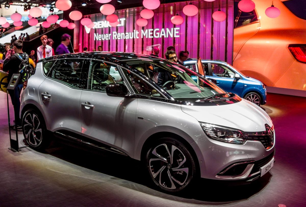 Der neue Renault Scenic IV hatte seine offizielkle Premiere auf dem Autosalon Genf 2016