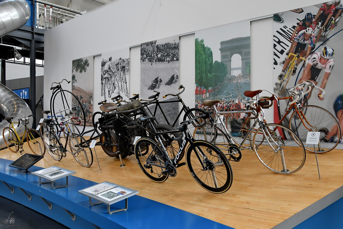 Diese Abteilung in der 3. Halle des Verkehrszentrums des Deutschen Museums München ist dem Radrennsport gewidmet. (August 2020)