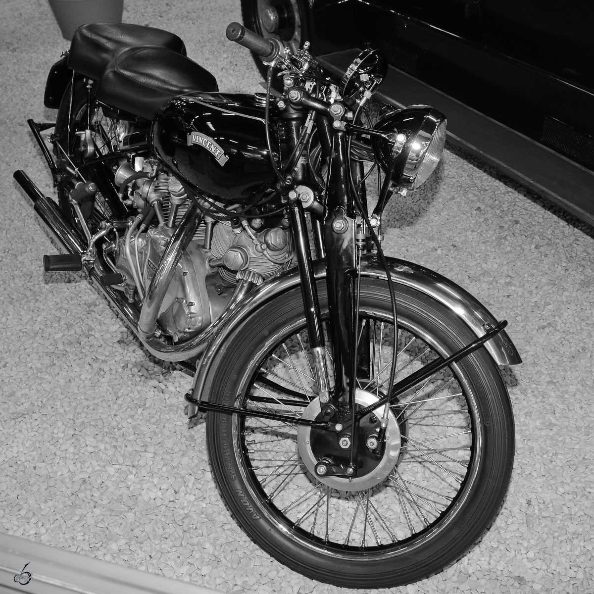 Dieses Vincent-Motorrad steht im Auto- und Technikmuseum Sinsheim. (Dezember 2014)