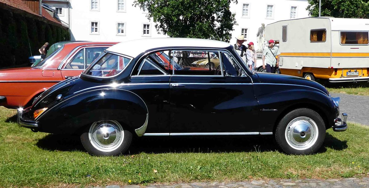 =DKW 3=6 Coupe Sonderklasse, Bj. 1958, 900 ccm, 40 PS, Neupreis 1958: 6210,- DM, gesehen bei Blech & Barock im Juli 2018 auf dem Gelände von Schloß Fasanerie bei Eichenzell