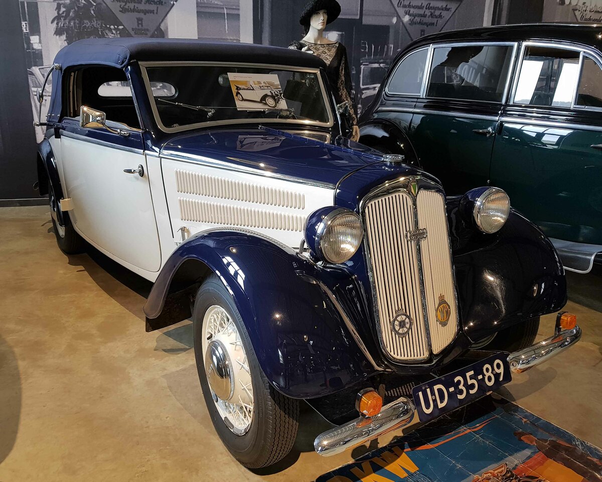 =DKW F8 Cabriolet, Bauzeit 1939 - 1942, präsentiert vom Zylinderhaus in Bernkastel-Kues, 04-2023