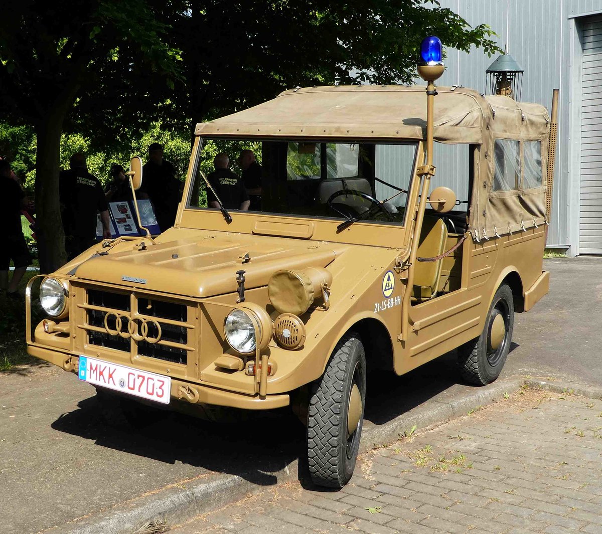 =DKW Munga als Einsatzfahrzeug für den Zivilen Bevölkerungsschutz, ausgestellt beim  Roten Sommer  2018 in Fulda. Die zweitägige Veranstaltung  Roter Sommer  erinnert an die Bedeutung der vielen Hilfsorganisationen. Mai 2018