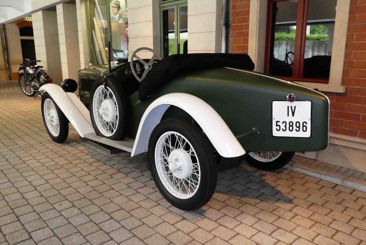 =DKW PS 600 Roadster, Bj. 1930, 584 ccm, 18 PS, gesehen im August Horch Museum Zwickau, Juli 2016.