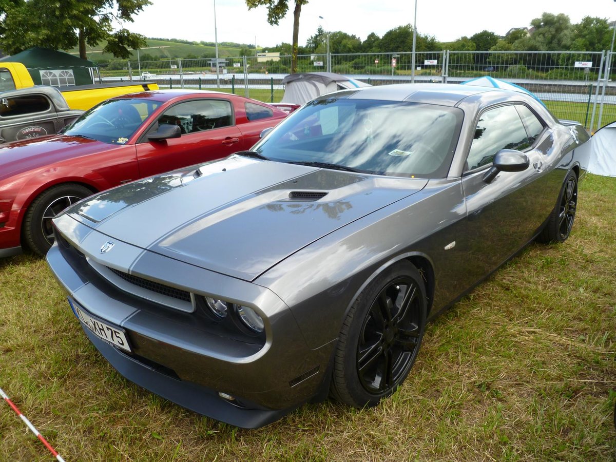 Dodge Challenger auf dem US-Car-Treffen in Stadtbredimus (Lux.) am 02.07.2016