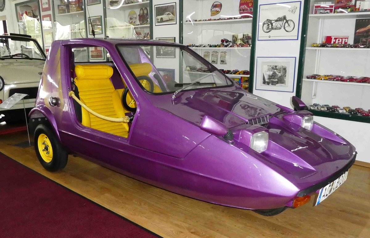 =Dreirad Bond Bug, Bj. 1971 von Bond Cars Ltd., 600 ccm, 38 PS, präsentiert im Deutschen Automobilmuseum Fichtelberg im Juli 2018. Von diesem Fahrzeug gibt es in Deutschland, nach Angaben des Museums, 2 Exemplare.