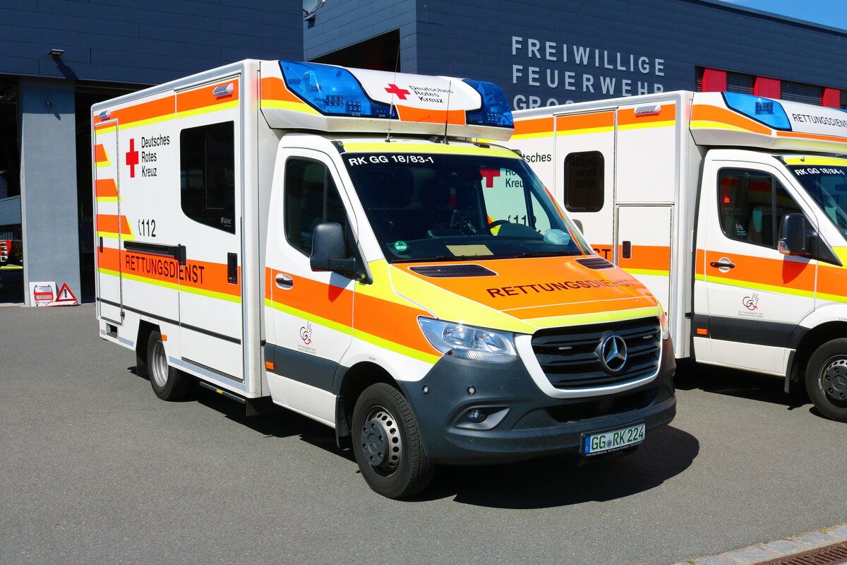 DRK Groß Gerau Mercedes Benz Sprinter RTW am 03.07.22 beim Tag der offenen Tür der Feuerwehr