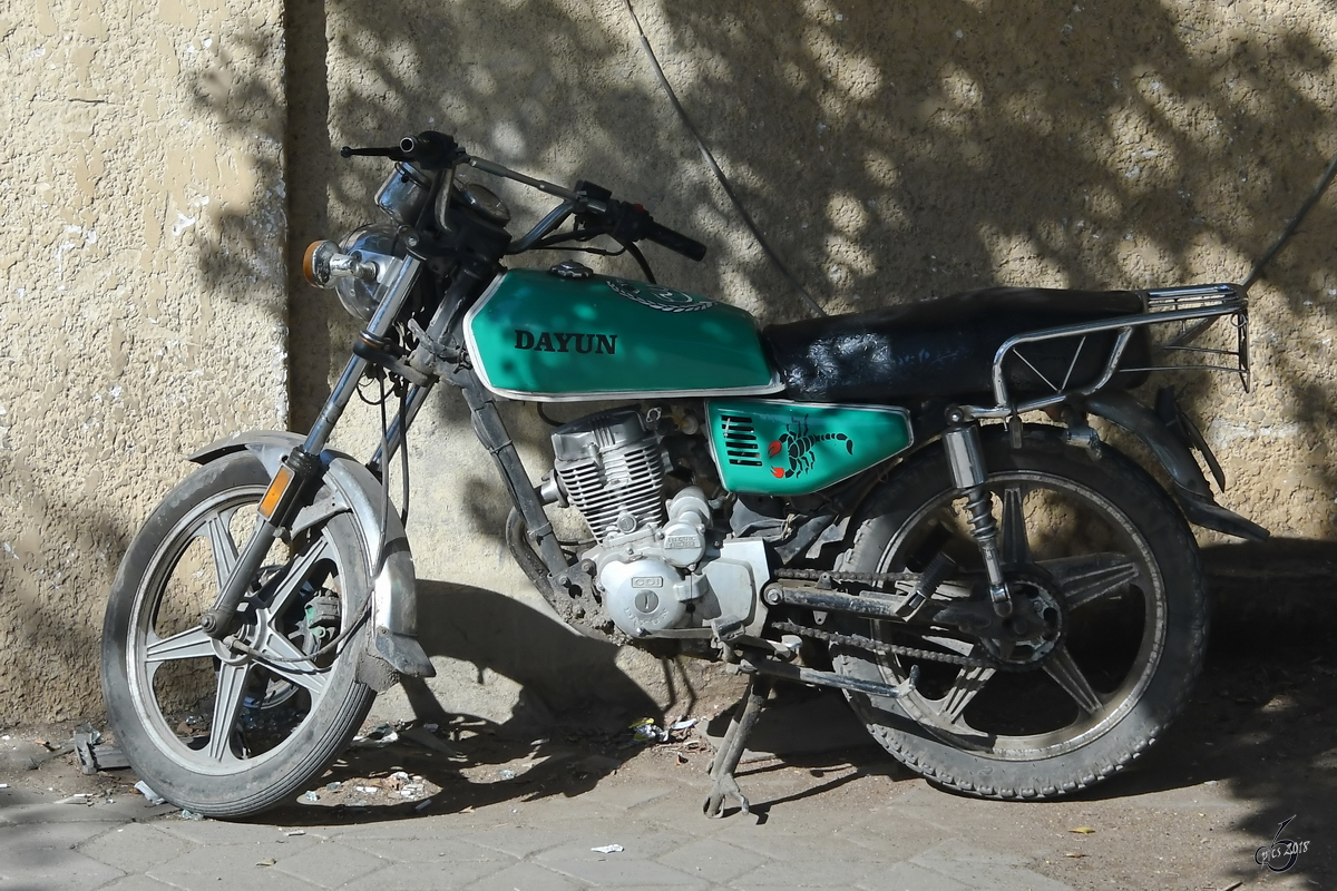 Ein Dayun-Motorrad Mitte Dezember 2018 in Gizeh.