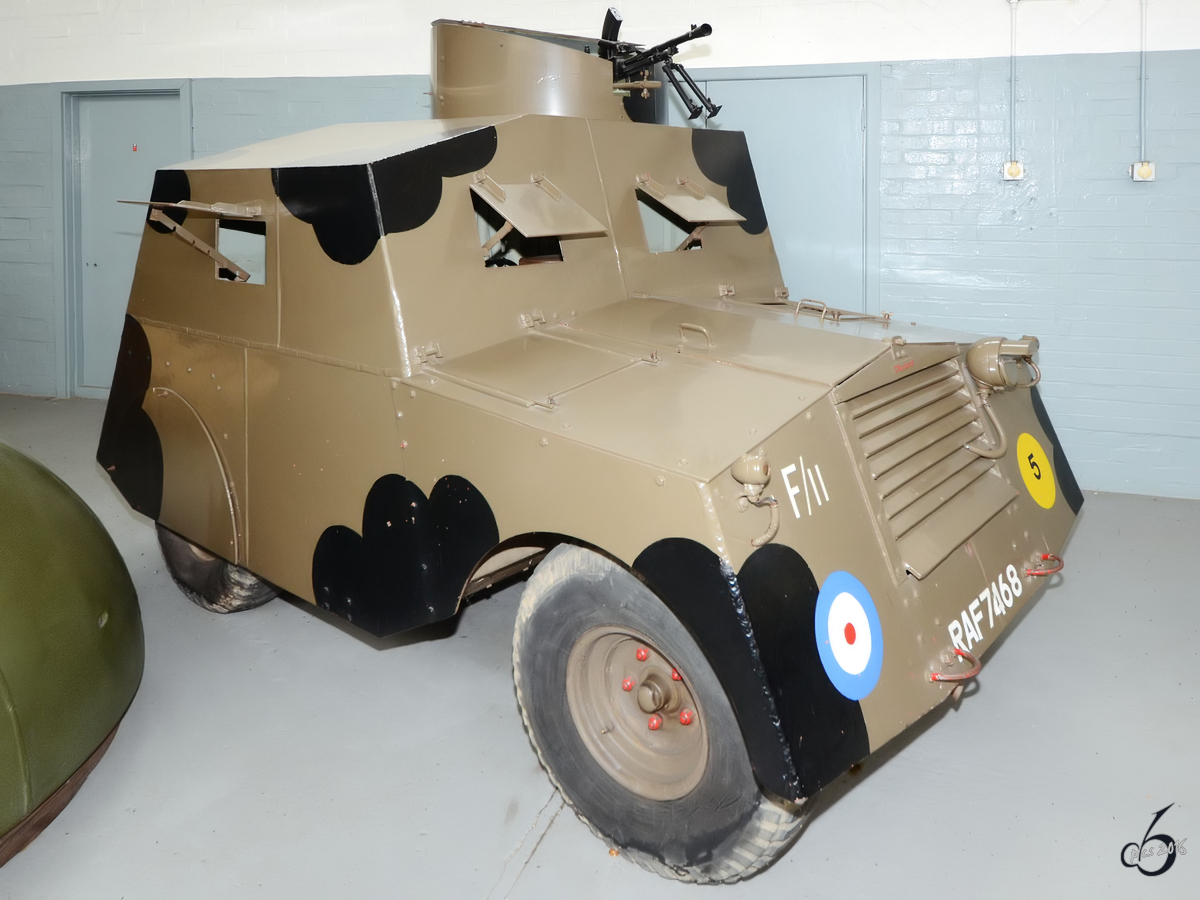 Ein gepanzertes Fahrzeug Standard Beaverette Mk III im Imperial War Museum von Duxford (September 2013) 