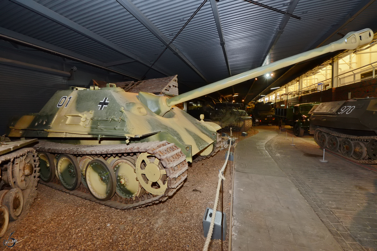 Ein Jagdpanzer V (Jagdpanther) im Imperial War Museum von Duxford. (September 2013)