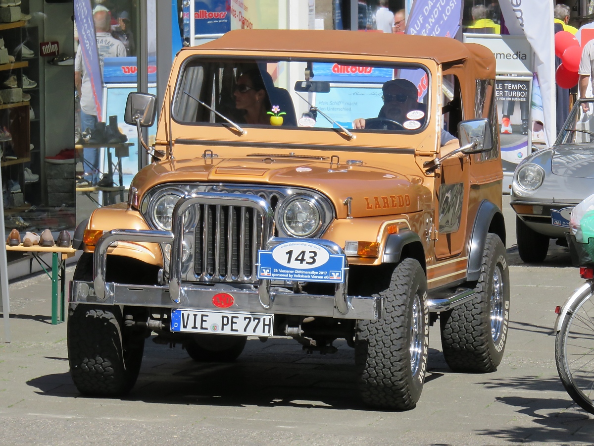 Ein Jeep CJ-7 bei der 29. Viersener Oldtimer-Rallye am 27.05.2017