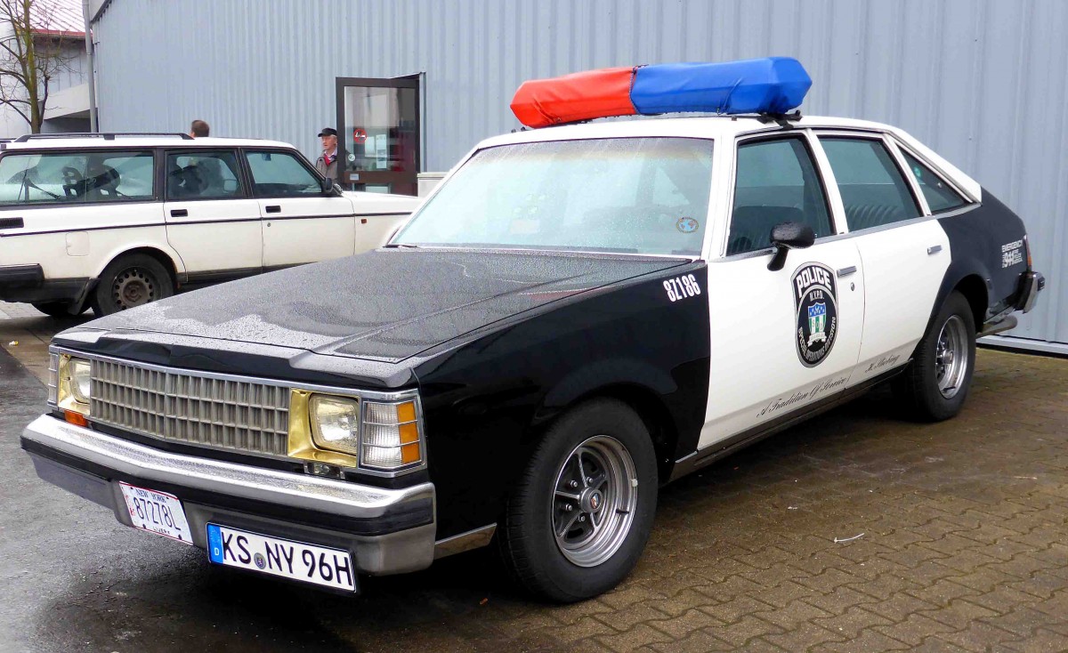 ein Polizeifahrzeug amerikanischer Herkunft, gesehen auf der Technorama 2015 in Kassel, März 2015