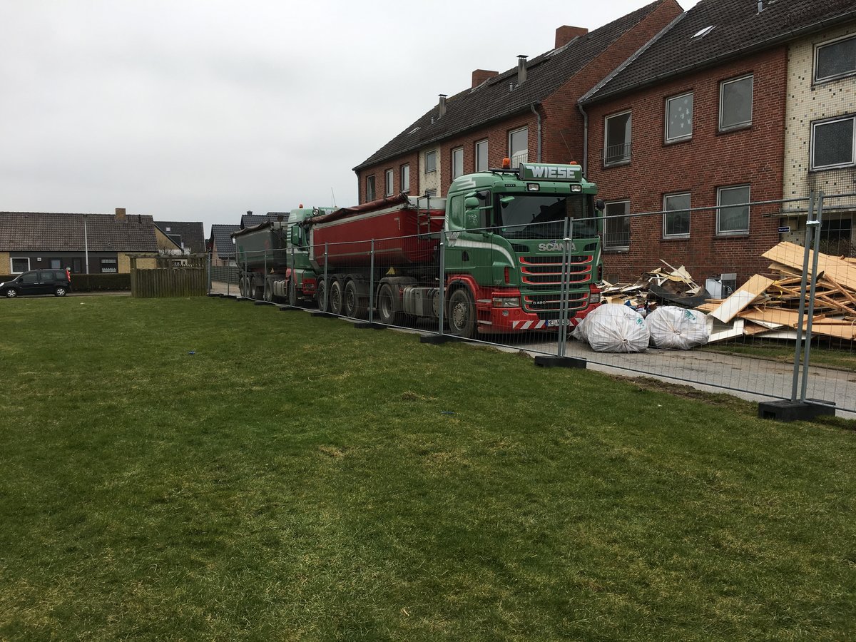 Ein Scania G420 der Firma Wiese aus Tellingstedt Nordfriesland. Aufgenommen wurde das Bild auf Sylt am 01.03.2018. Firma Wiese wurde bestellt um ein Abgerissenes Haus abzutransportieren. 