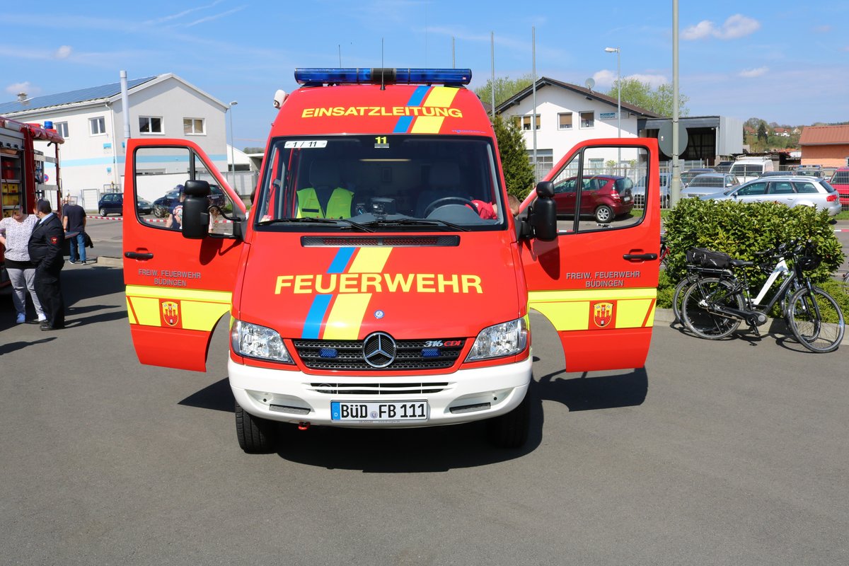 Feuerwehr Büdingen Mercedes Benz Sprinter ELW (Florian Büdingen 1-11) am 15.04.18 beim Tag der offenen Tür 