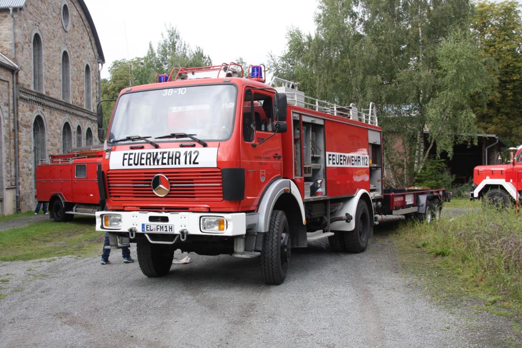 Feuerwehr DB der FW Salzbergen am 6.9.2015 am Piesberg in Osnabrück. Mit diesem Gespann wurde eine alte Dampfspritze zum Piesberg gebracht.