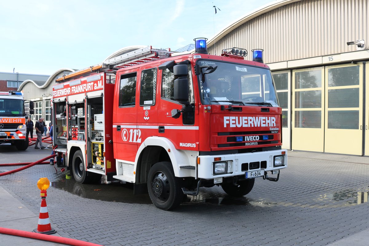 Feuerwehr Frankfurt am Main IVECO Magirus LF10 am 26.10.19 bei der Herbstabschlussübung der Jugendfeuerwehr Frankfurt am Main 