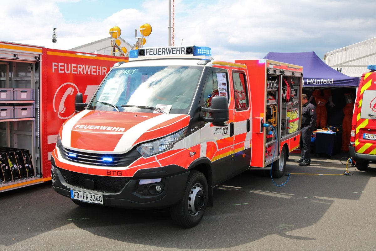 Feuerwehr Fulda IVECO Daily MLF am 18.05.19 auf der RettMobil in Fulda