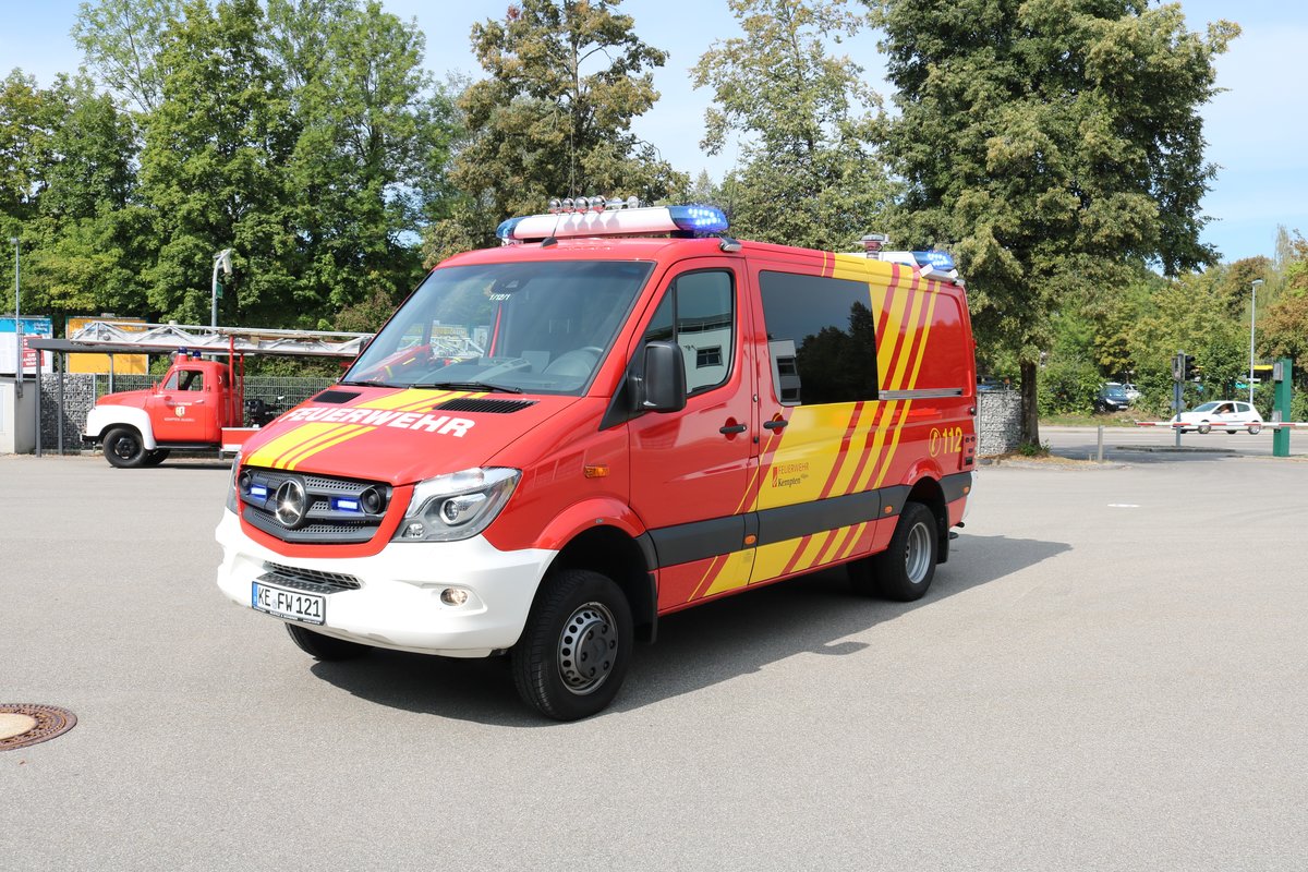 Feuerwehr Kempten Mercedes Benz Sprinter ELW (Florian Kempten 1/13/1) am 29.08.18 im Kempten Hauptfeuerwache bei einem Fototermin 