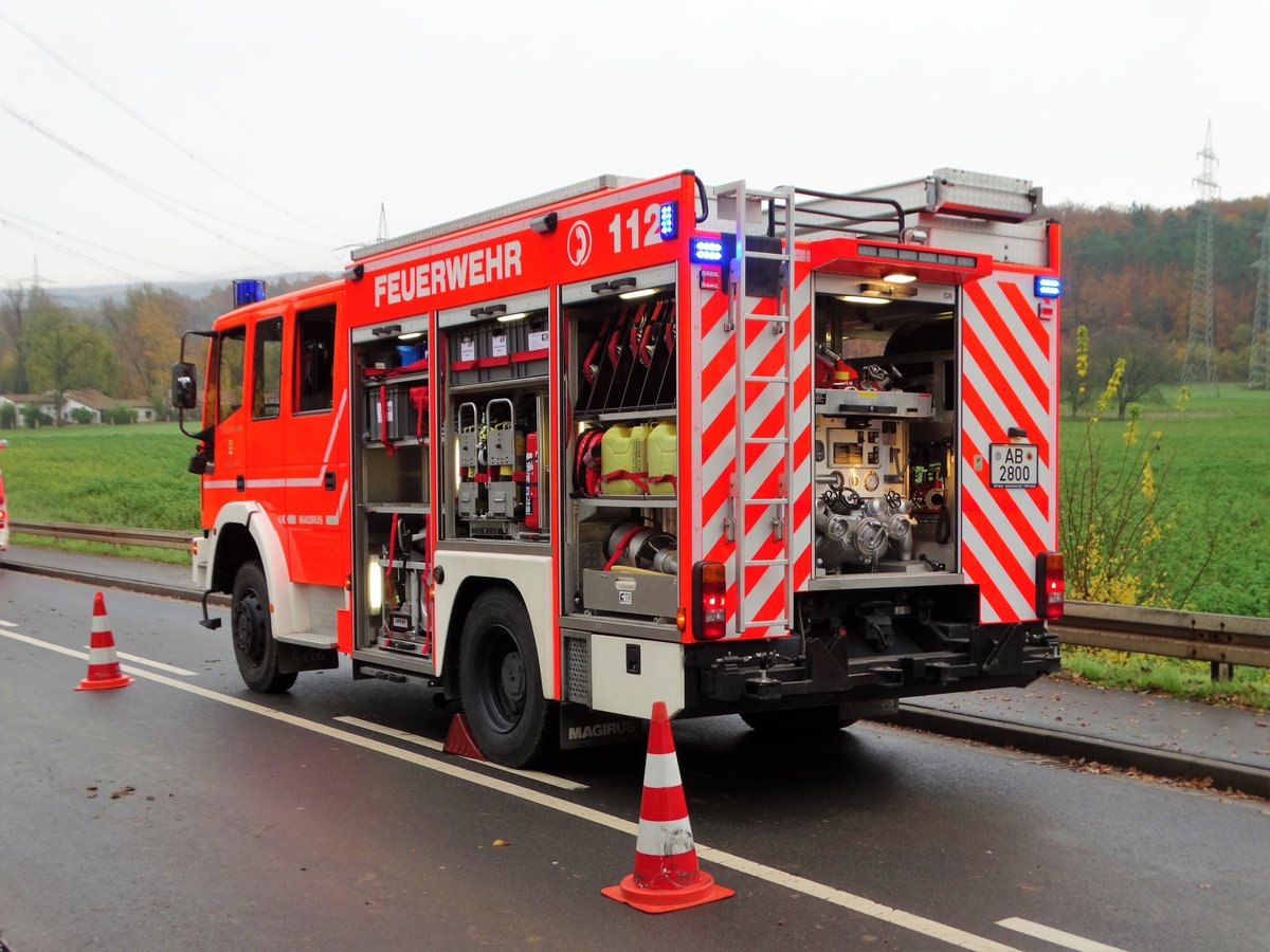 Feuerwehr Kleinostheim IVECO/Magirus TLF 16/25 (Florian Kleinostheim 20/1) am 12.11.17 bei der Jahresabschlussübung 2017