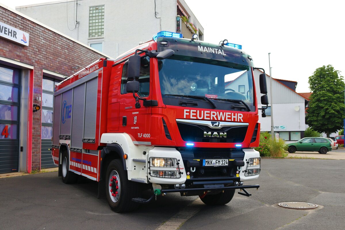 Feuerwehr Maintal Dörnigheim MAN TGM TLF4000 (Florian Maintal 1-24-1) am 08.07.23 bei einen Fototermin. Danke für das tolle Shooting