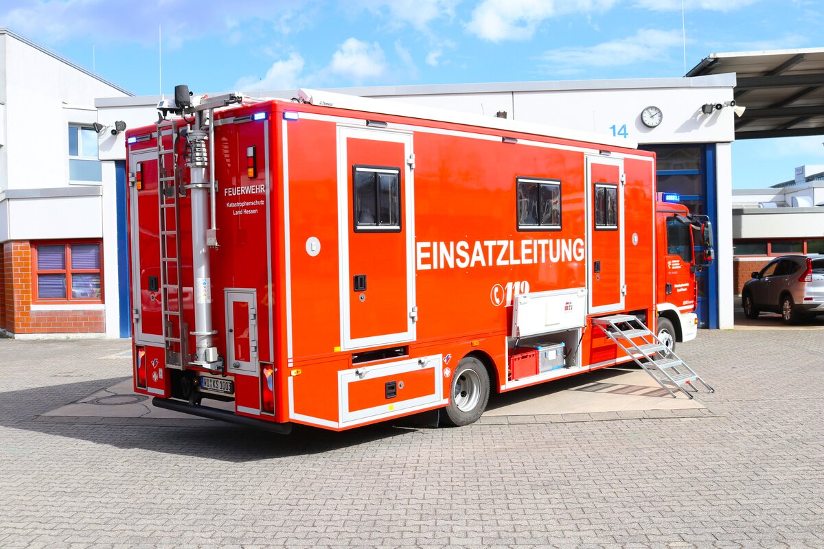 Feuerwehr Neu-Isenburg MAN TGL ELW2 des Kreis Offenbach (Florian Kreis Offenbach 12-1) am 23.03.24 bei einen Fototermin. Danke für das tolle Shooting

