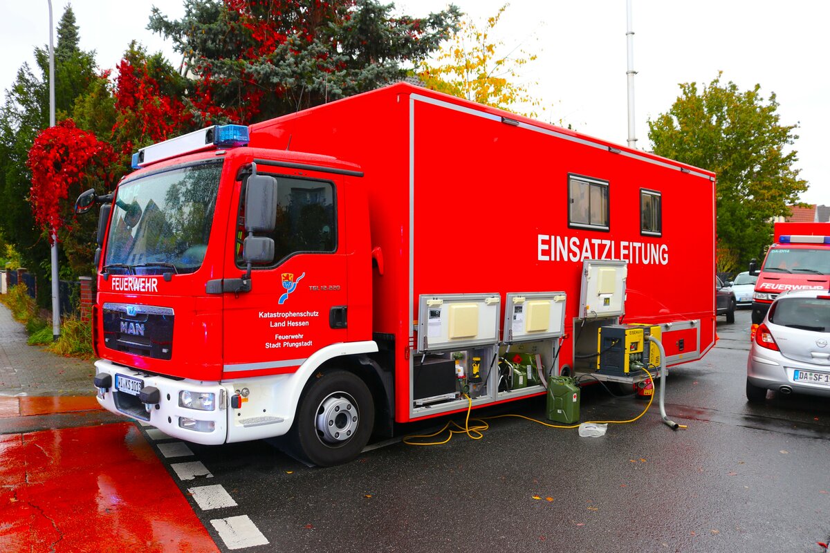 Feuerwehr Pfungstadt MAN TGM ELW2 des Landkreis Darmstadt Dieburg am 28.10.23 bei einer Feuerwehrübung