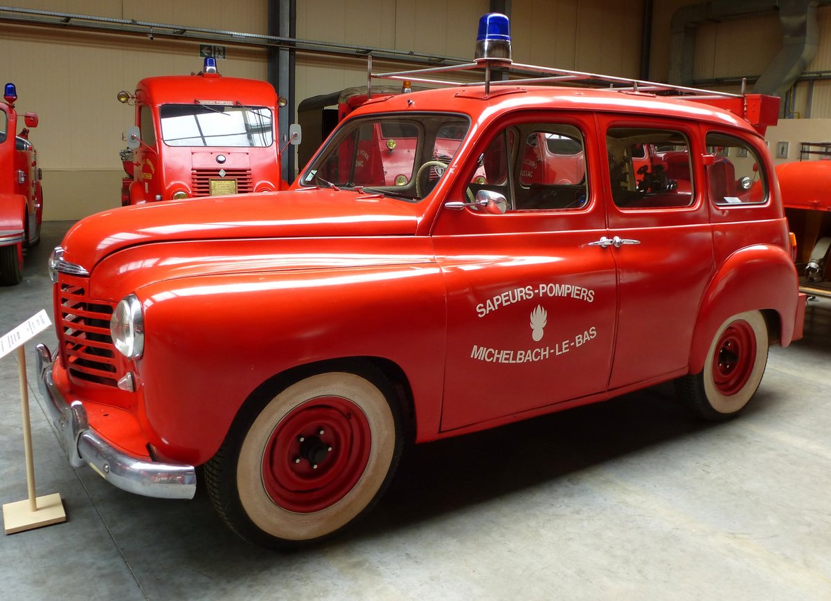 Feuerwehrfahrzeug der Gemeinde Michelbach/Elsa, Feuerwehrmuseum Vieux-Ferrette, Mai 2016