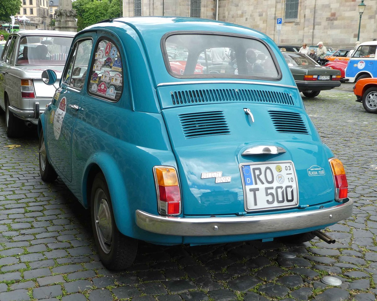 =Fiat 500 E, Bj. 1971, 500 ccm, 18 PS, gesehen in Fulda anl. der SACHS-FRANKEN-CLASSIC im Juni 2019