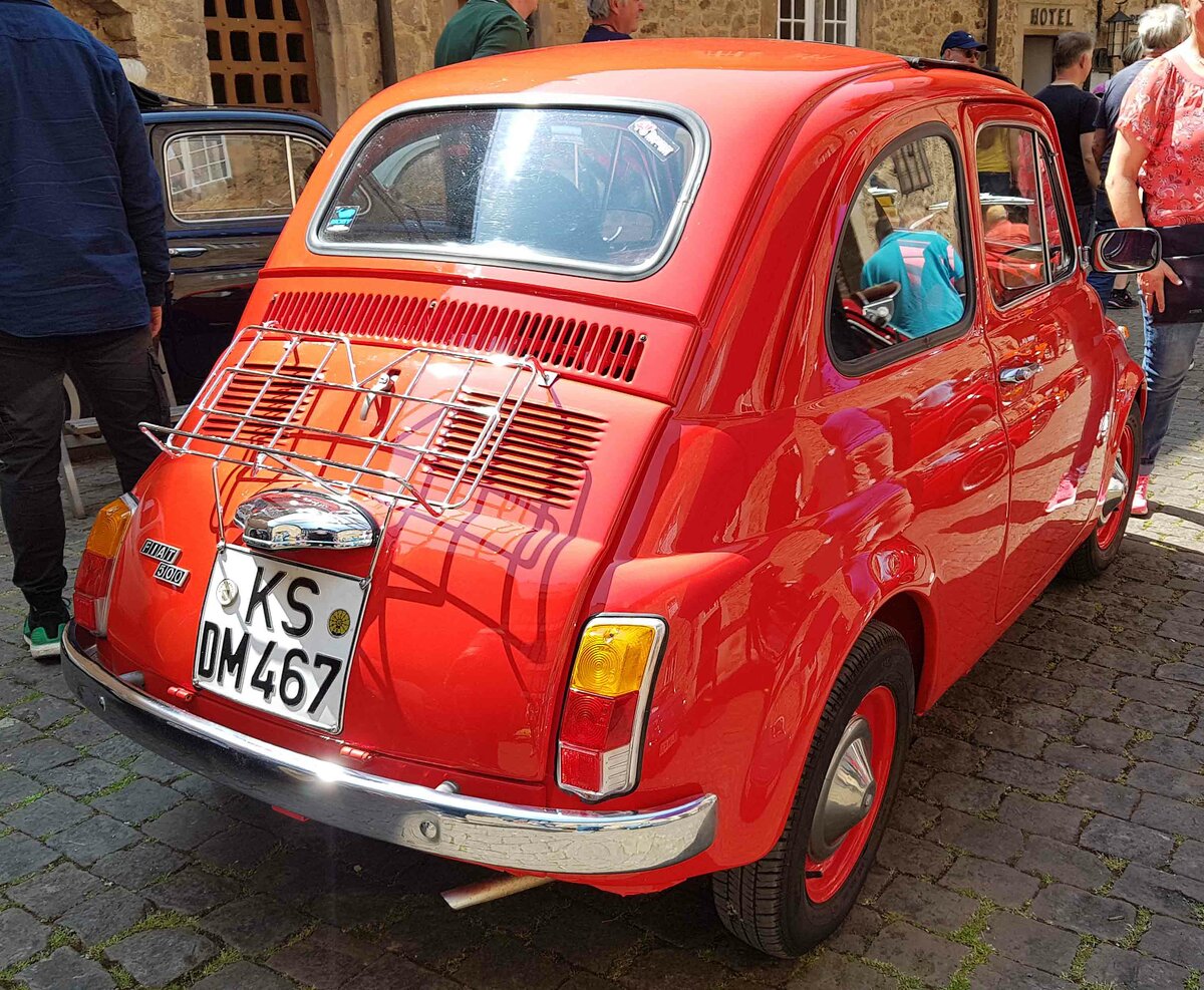 =Fiat 500, gesehen bei der Sonderausstellung Fiat 500 auf Schloss Spangenberg im Mai 2023