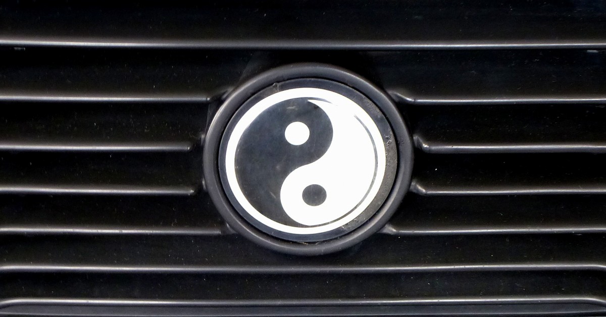 FIAT, Logo am Khler eines Fiat Ritmo CL85 Bertone, Bauzeit 1982-87, Okt.2014
