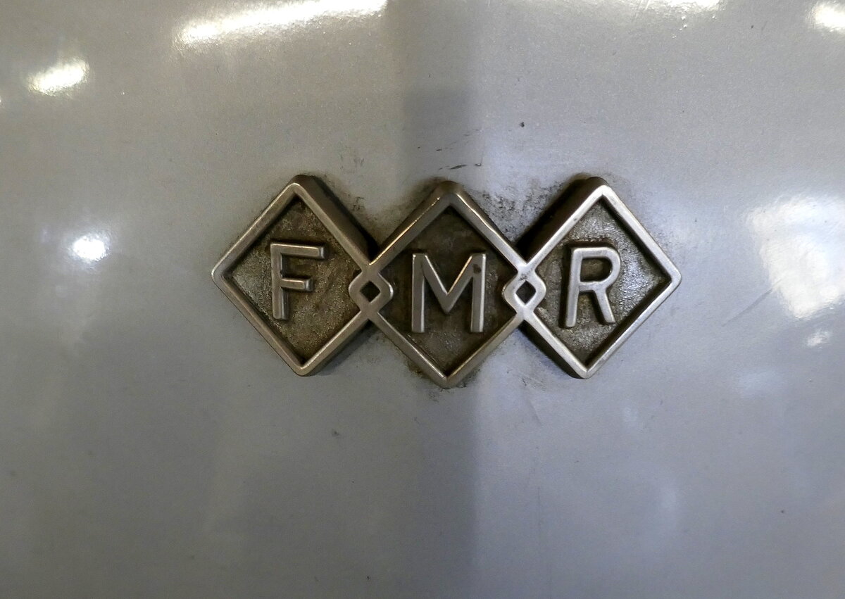 FMR-Logo am Kabinenroller TG500, FMR-GmbH Regensburg, Jan.2024