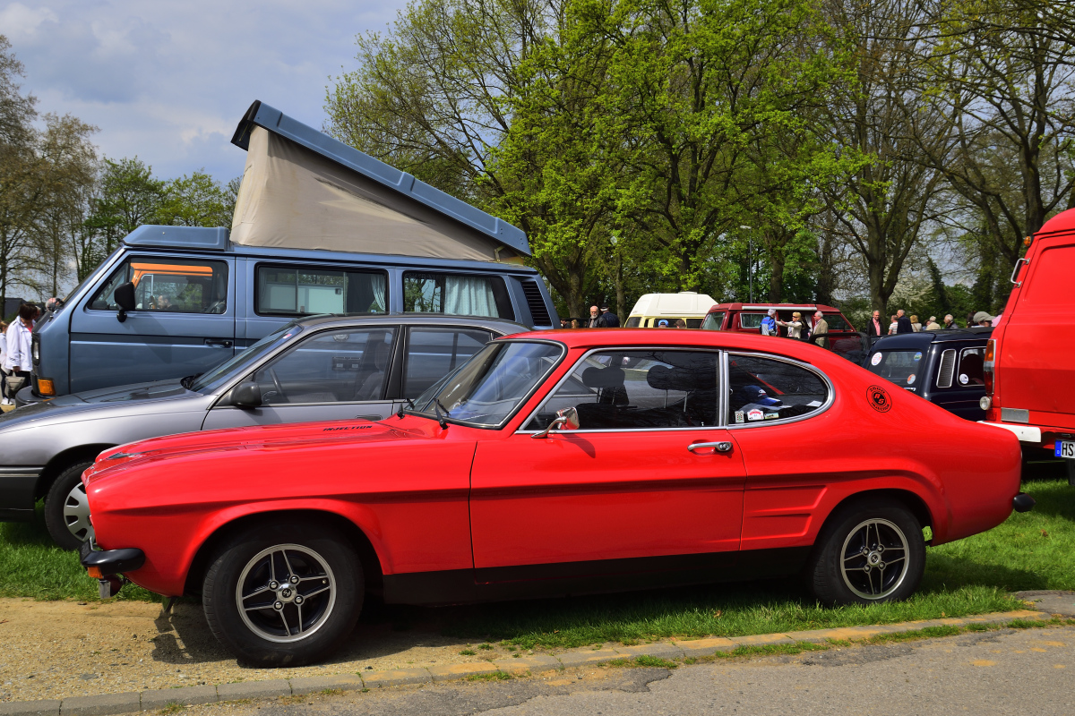 Ford Capri I, zu Gast auf beim Oldtimertreffen, Frühlingserwachen am Sportcentrum Loherhof Geilenkirchen , 1.Mai 2023
