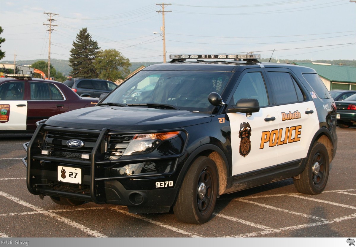 Ford Explorer  Duluth Police # 27 , aufgenommen am 31. August 2013 in Duluth, Minnesota / USA.