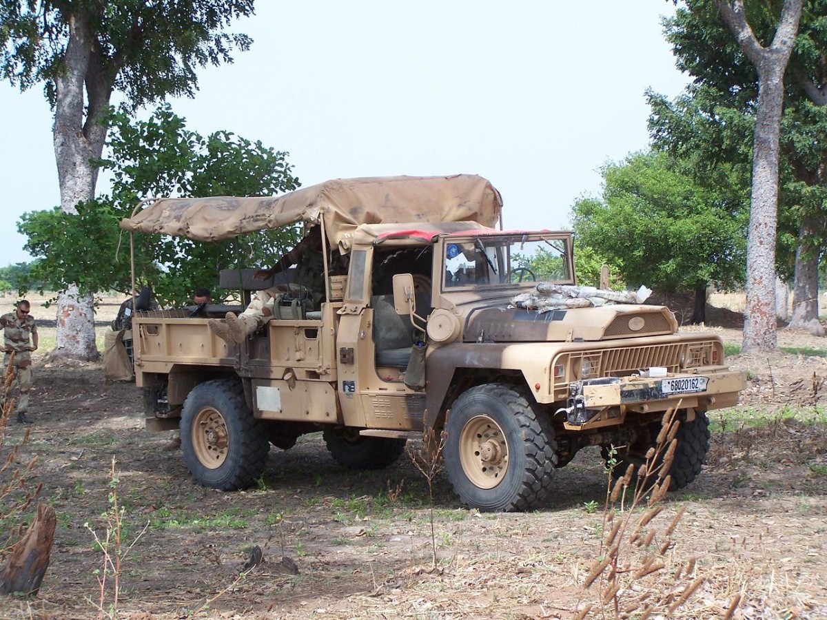 Geländewagen VLRA, Afrika, Sommer 2013.