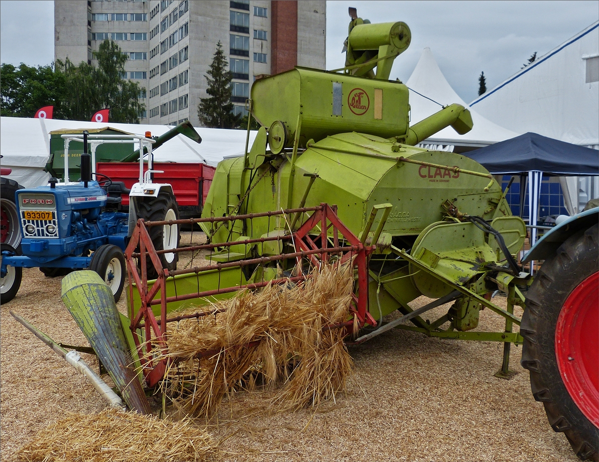 Gezogener Mhdrescher Claas, war auf der Landwirtschaftsschau in Ettelbrck ausgestellt. 07.07.2019