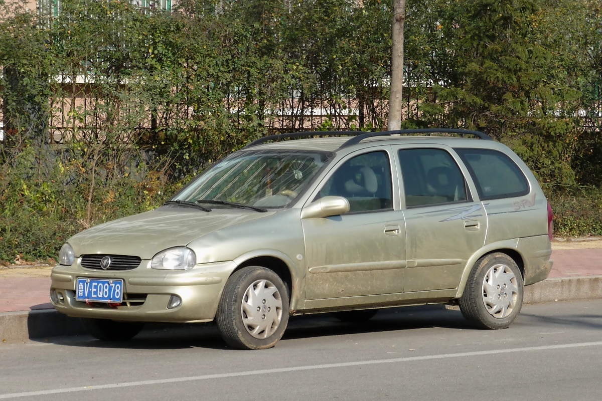 GM Sail (Opel Corsa) Kombi in Shouguang, 20.11.11
