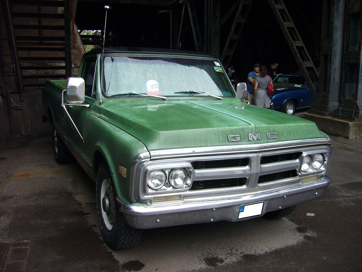 GMC C10 Truck des Modelljahres 1971. Altmetall trifft Altmetall am 23.07.2017 im LaPaDu.