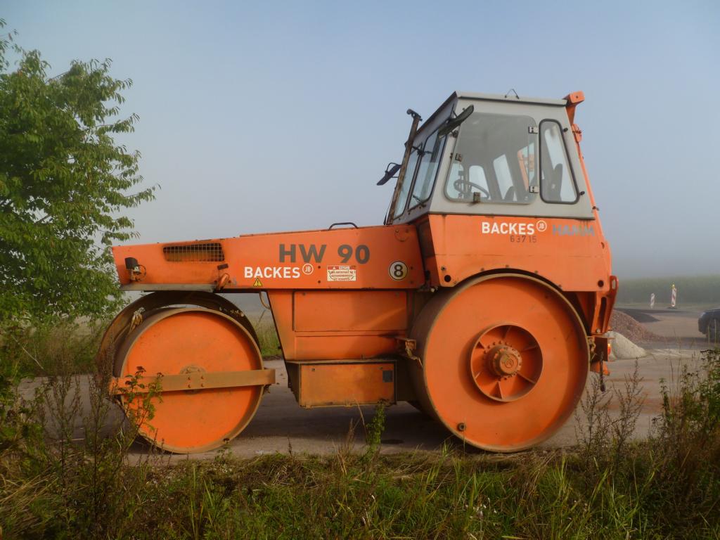 Hamm HW 90 eingesetzt bei Arbeiten an der Umgehung von Merzig-Besseringen (22.09.2013)