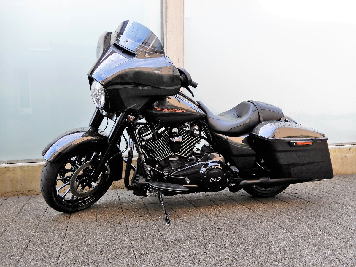 Harley Davidson 114, gesehen am 12. Juli 2019 in Wetzikon, Kanton Zürich, Schweiz