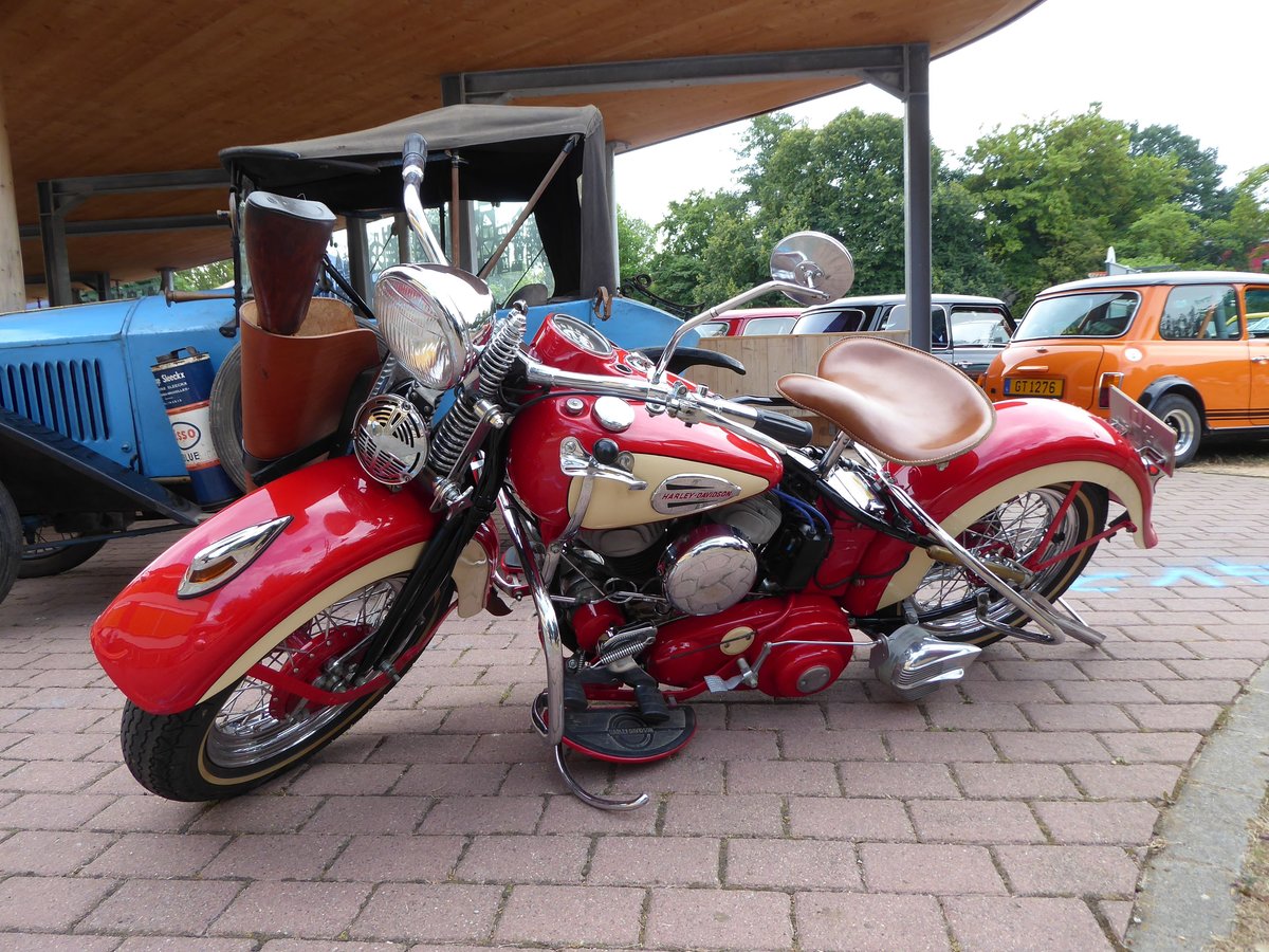 Harley-Davidson EL aufgenommen am 04.08.2018, Vintage Cars & Bikes in Steinfort