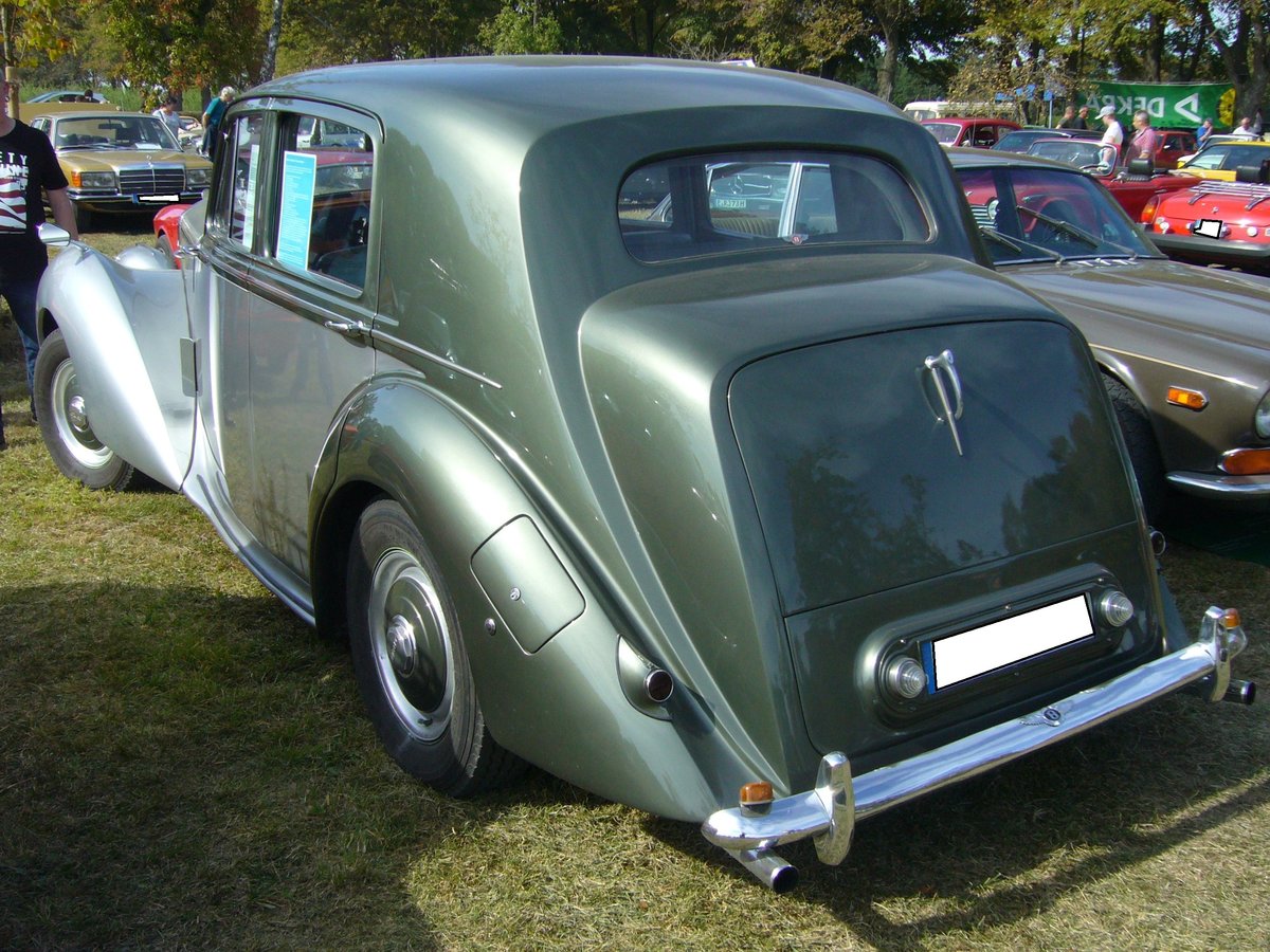 Heckansicht eines Bentley MK6 Saloon aus dem Jahr 1952. Oldtimertreffen des Oldtimerclubs Schermbeck am 22.09.2019 in Lühlerheim.