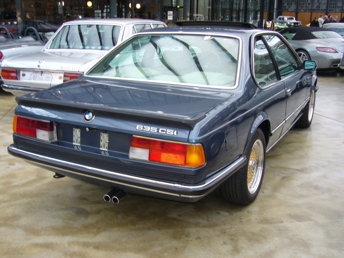 Heckansicht eines BMW E24 635 CSi. 1982 - 1987. Classic Remise Düseldorf am 26.02.2017.