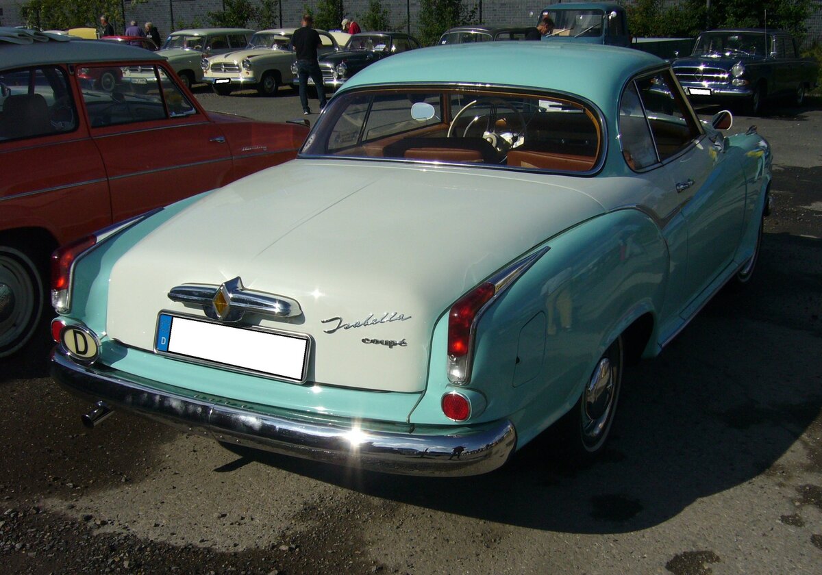 Heckansicht eines Borgward Isabella Coupes aus dem Jahr 1961. 50. Jahrestreffen der Borgward I.G. e.V. an der  Alten Dreherei  in Mülheim an der Ruhr.
